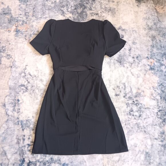 Little Black Sheath Dress With Ivory Bow And Lower Back Cutout Womens Medium - Picture 3 of 8